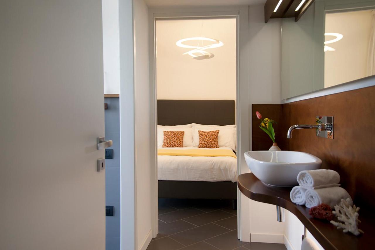 Foyer Rooms & Suites Affittacamere Cagliari Exterior photo